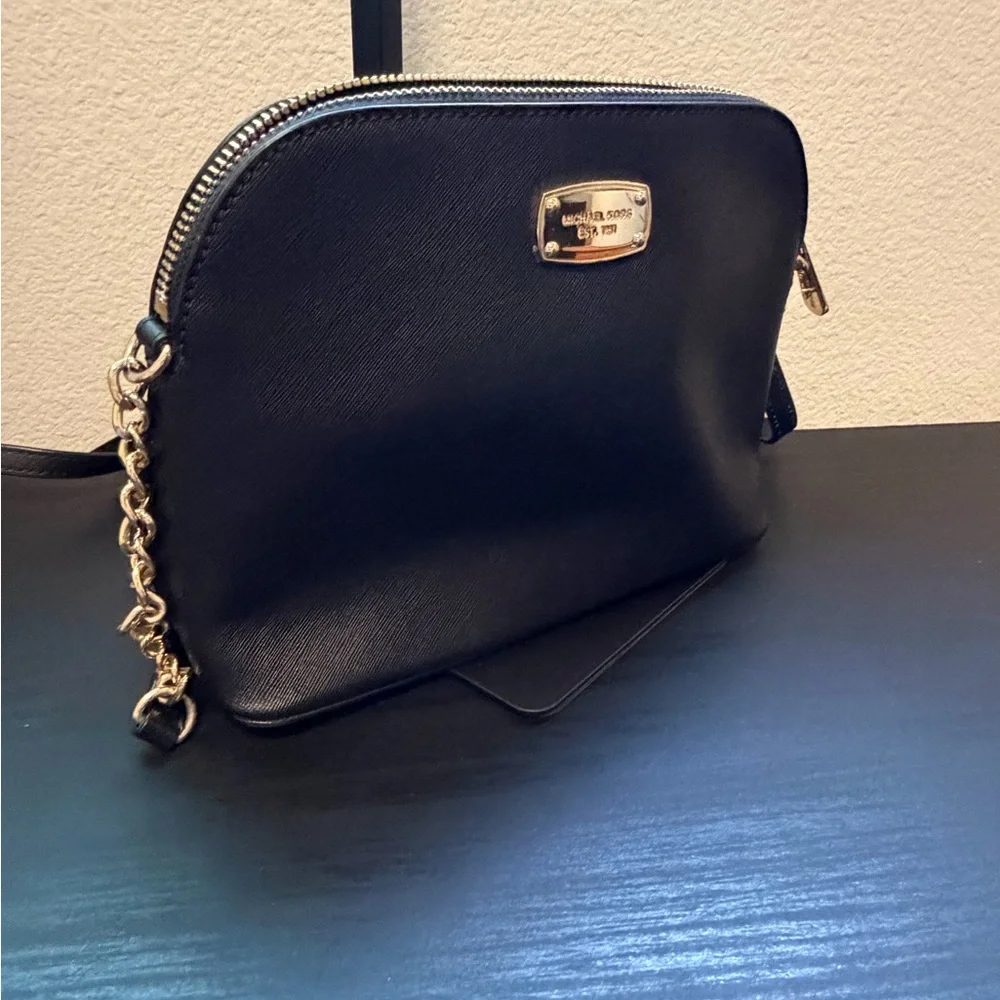 🔥SALE🔥Michael Kors Black and Gold Crossbody Bag